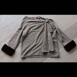 SONYA MADDEN "The Pin Up" Cashmere  Sweater Poncho Size Small